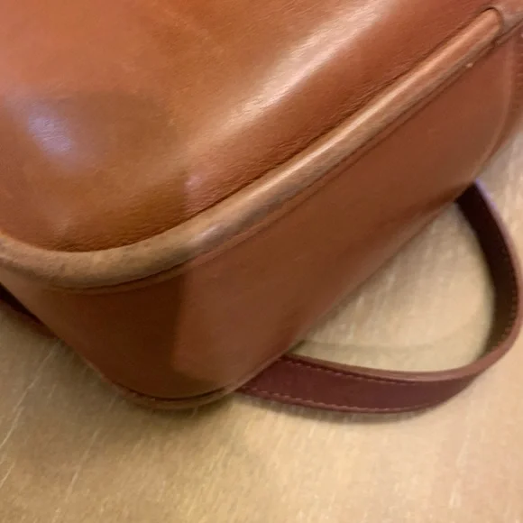 Vintage Coach City Bag in British Tan Made in the United States with hang tag - Picture 7 of 16